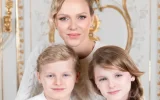 « Bonne fête à toutes les mamans » : Charlène de Monaco apparaît radieuse avec ses jumeaux