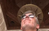 On lui fixait encore le tournage de la saison 8, puis Jean-Luc Lemoine apprend qu'il est remplacé