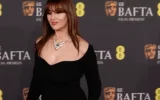 Rupture avec Tim Burton : Monica Bellucci solo et impériale aux BAFTA 