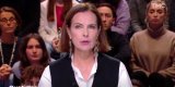 Carole Bouquet, le cœur lourd, aux funérailles du père de son fils