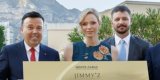 Charlène de Monaco reçoit deux gros chèques au Palais 