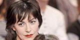  Lio violée par le père de ses jumelles
