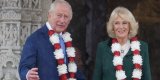 Charles III et la Reine Camilla en habits de fête pour une visite spirituelle à Londres