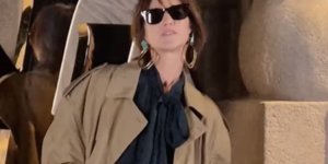  Charlotte Gainsbourg, violente attaque au défilé Saint Laurent