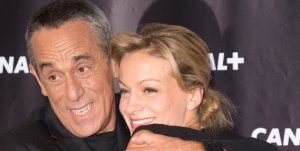 Karine Le Marchand sans filtre sur le couple Ardisson-Crespo-Mara !