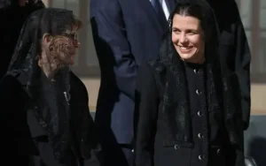Charlotte Casiraghi : son attitude avec Caroline de Monaco en dit long