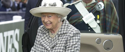 Elizabeth II- Un meurtrier s'introduit à Buckingham Palace