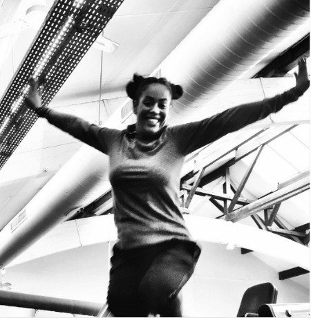Enceinte, Amel Bent fera partie de la troupe des Enfoirés en 2016 (photo)