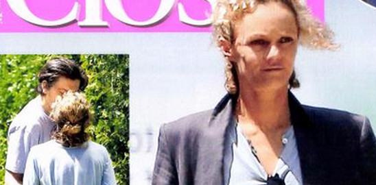 Benjamin Biolay cale sa vie sur celle de Vanessa Paradis (photo)