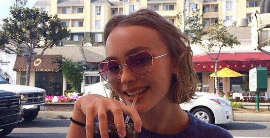 Vanessa Paradis - Lily-Rose accro au thé thai