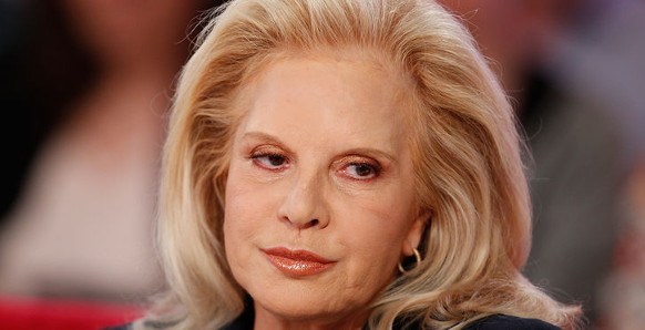 Sylvie Vartan attristée et éprouvée par les nouvelles sur l'état de Johnny Hallyday