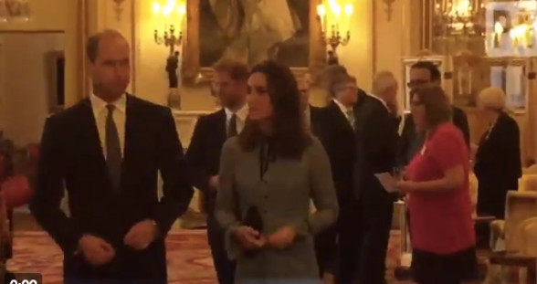 Kate Middleton affiche de belles rondeurs pour son retour sur la scène médiatique (vidéo)