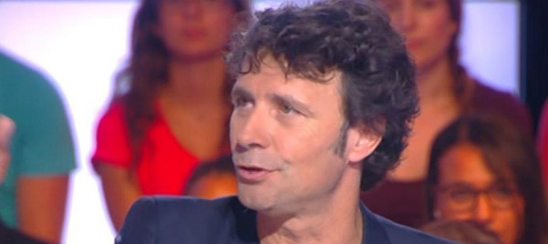 Une maman prostituée, Chris­tophe Carrière se livre sur son enfance difficile
