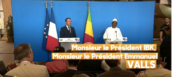 Emmanuel Macron pris pour Manuel Valls au Mali (vidéo)