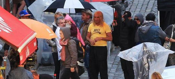 Jean Dujardin retrouve ses potes de Nous ç nous (photo)