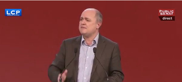 Accusé de mentir sur son CV, Bruno Le Roux brise le silence
