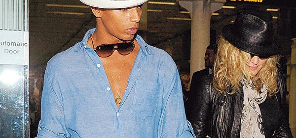 Brahim Zaibat remplace Madonna par ?