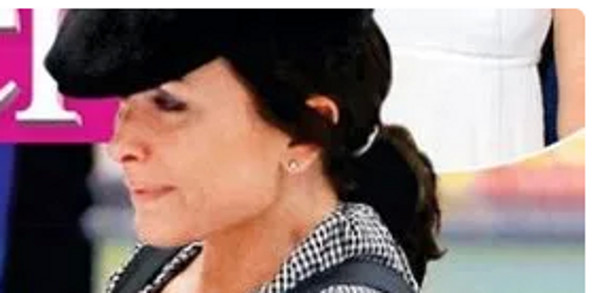 Jenifer en proie à l'ornithophobie