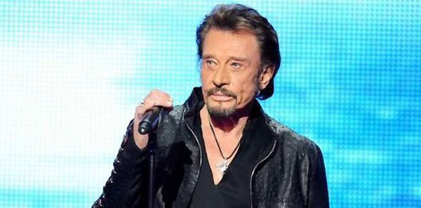 Johnny Hallyday opéré pour apaiser la douleur insupportable