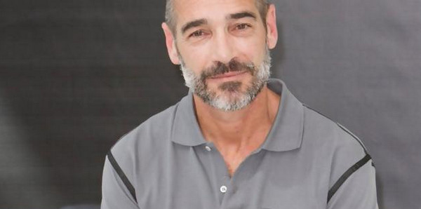 Jean-Marc Barr papa pour la première fois à 54 ans (photos)