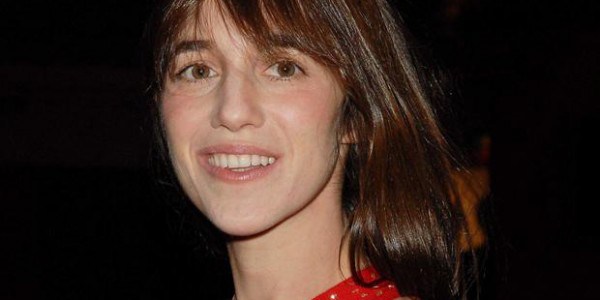Charlotte Gainsbourg intéressée par la chirurgie esthétique ?