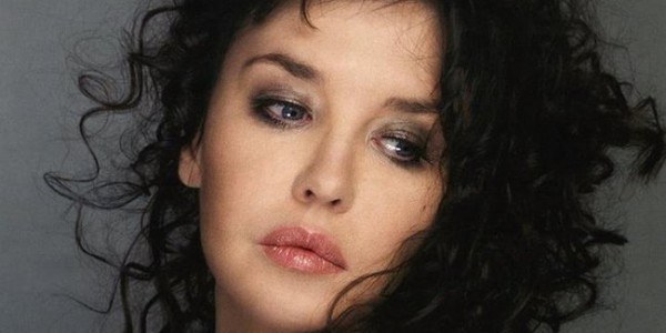 Isabelle Adjani bouscule dans la victimisation