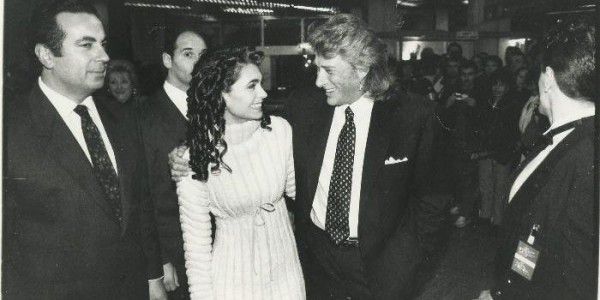 Johnny Hallyday accusé de viol. Son ex producteur se porte à son secours