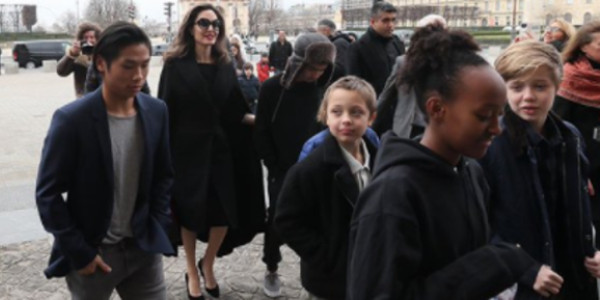 Angelina Jolie, pourquoi n'avait pas été importunée au Louvre ?