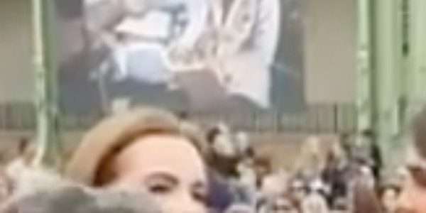 Caroline de Monaco, retranchée au palais, étonnante confidence de Carole Bouquet
