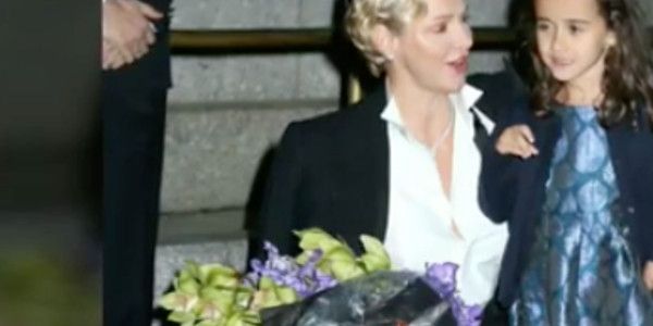 Charlène de Monaco alimente sa grossesse au Gala princesse Grace (vidéo)