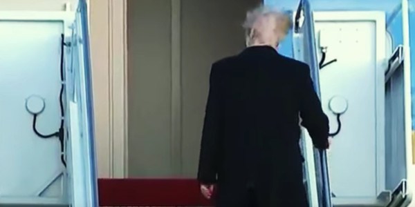 Donald Trump confie « travailler dur » pour cacher sa calvitie