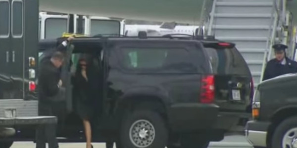 Donald Trump a fait un sale coup à Melania (vidéo)