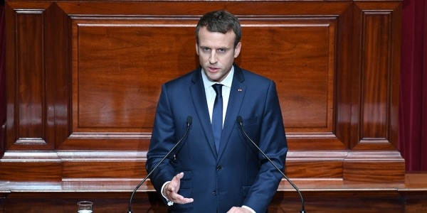 Emmanuel Macron a gardé quelques travers selon son coach vocal (vidéo)