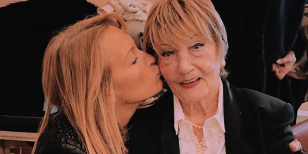 La grand-mère d'Estelle Lefébure célèbre ses 100 ans et elle toujours aussi belle (photo)