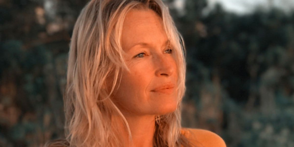 Estelle Lefébure, son vibrant message à sa maman décédée dans un accident