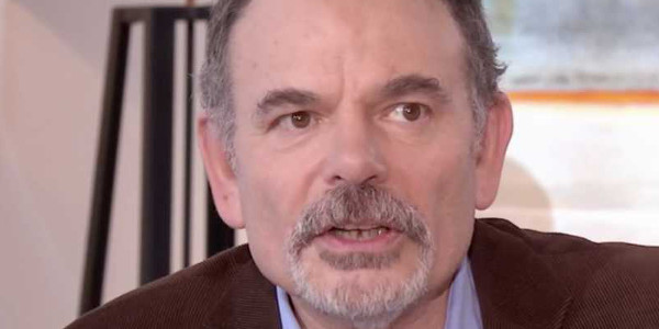 Jean-Pierre Darroussin très ému en parlant de sa mère décédée