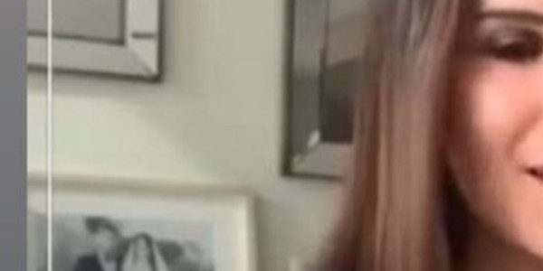 Karine Ferri, grand luxe, surprenante "rivalité" avec Brigitte Macron (photo)