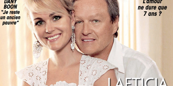 Laeticia Hallyday fâchée avec son père depuis deux ans