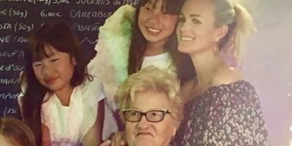 Pourquoi la grand-mère de Laeticia Hallyday est revenue en France ?