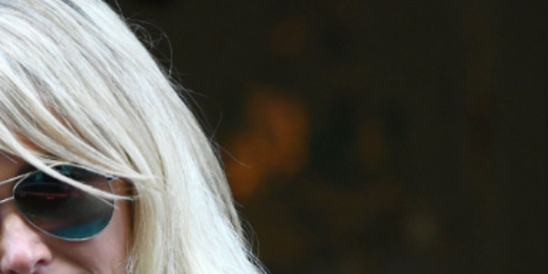 Laeticia Hallyday « rusée et très riche », les révélations choc de l'avocate de David
