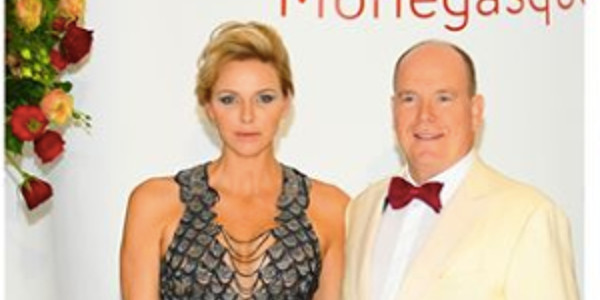 Charlène de Monaco illumine le Gala de la Croix Rouge avec une robe Versace (photo)
