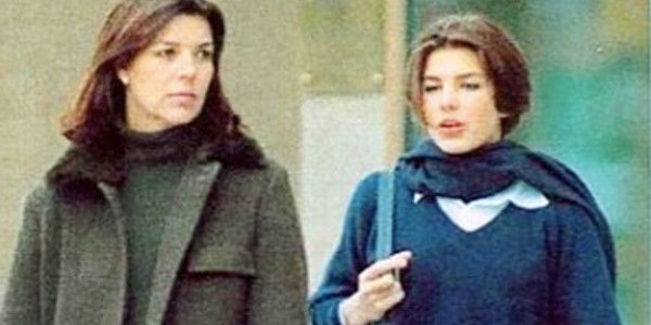 Charlotte Casiraghi complice avec Caroline de Monaco, une photo inédite dévoilée
