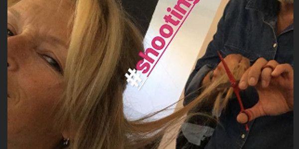 Estelle lefébure débarrassée de sa superbe chevelure ? (photo)