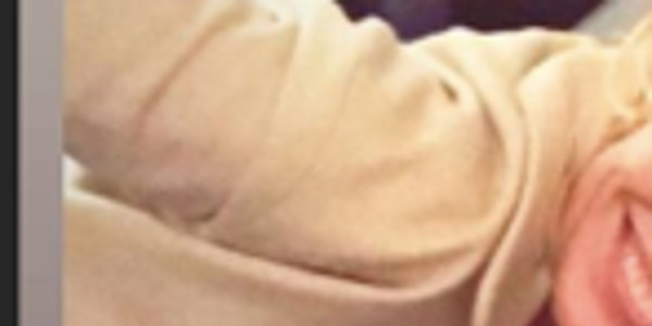 Estelle Lefébure, fâchée avec sa fille Emma Smet, photo qui en dit long
