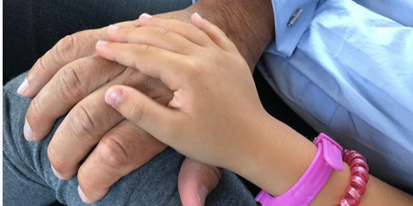 Nicolas Sarkozy, "un papa très chanceux" avec sa petite Giulia (photo)