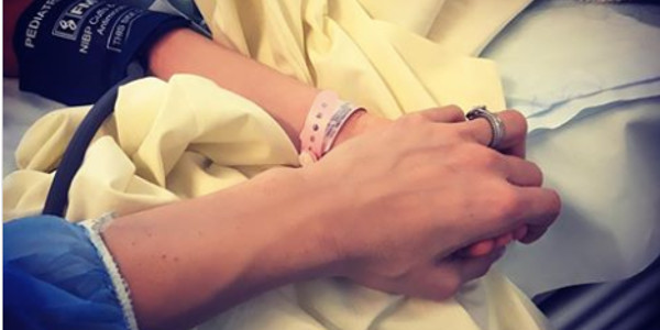 La fille de Sylvie Tellier a l'oesophage obstrué (photo)