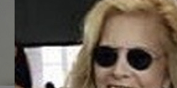 Sylvie Vartan jubile, ce geste de Laeticia Hallyday à Toulouse qui la met en émoi