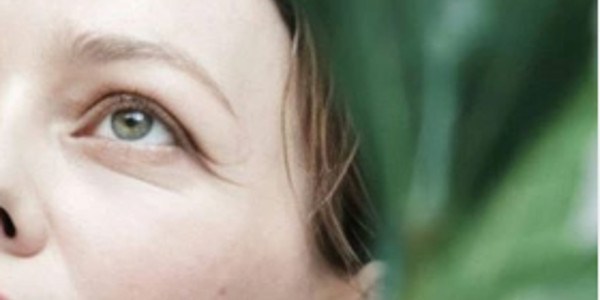 Vanessa Paradis ménage sa voix, elle ouvre son coeur sur ses privations