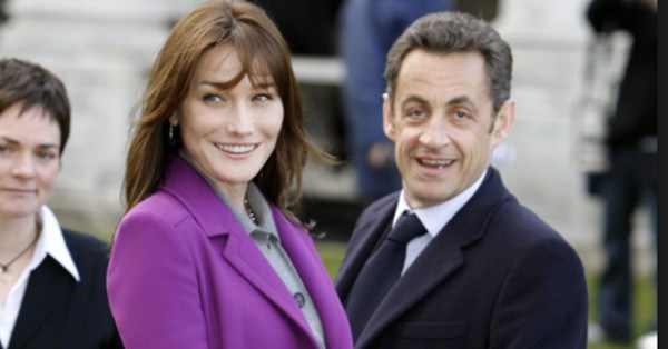 Carla Bruni et Nicolas Sarkozy, l'amour qui dure dans Point de vue