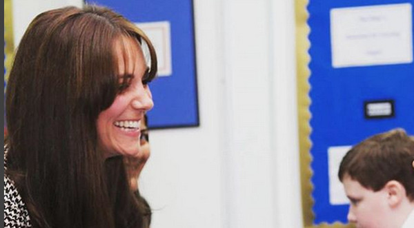 Kate Middleton a-t-elle rajeuni de dix ans ? (photos)
